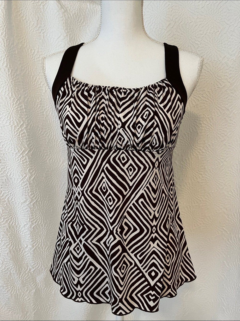 BCX Brown and Cream Geometric Camisole
